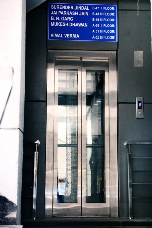 glass lift service providers in delhi